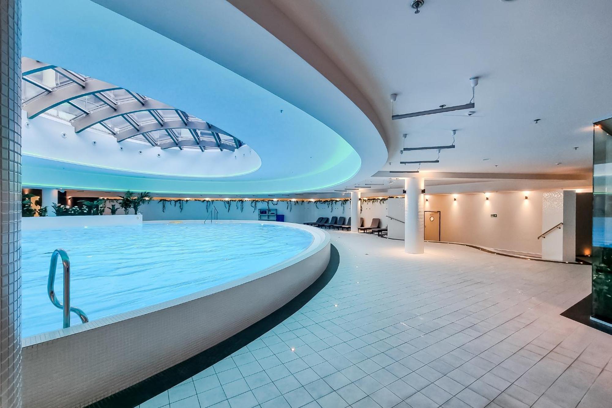 Hanza Tower No. 533 - 5th Floor, Balcony, Swimming Pool * Stettin
