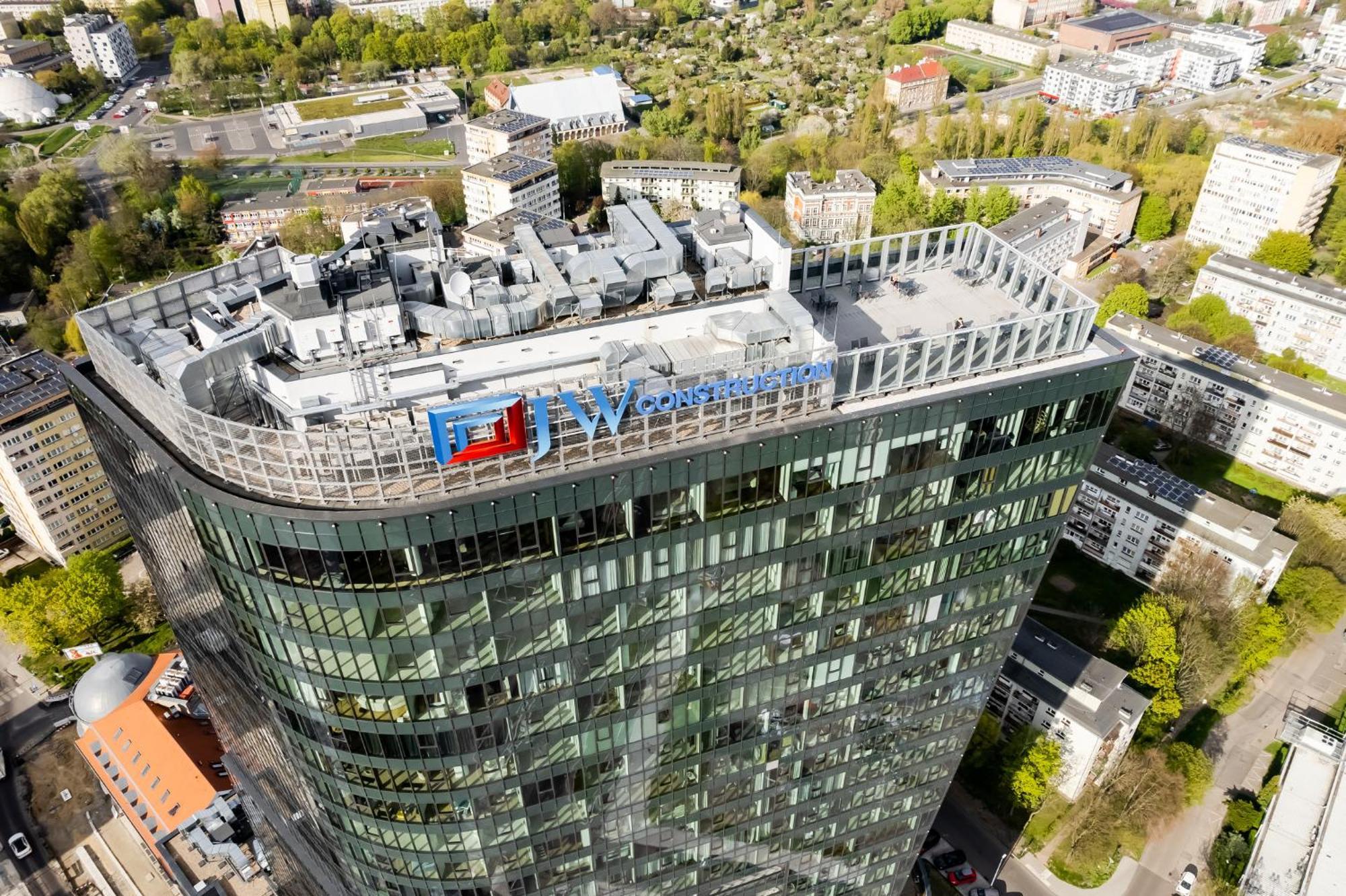Hanza Tower No. 533 - 5th Floor, Balcony, Swimming Pool Apartment